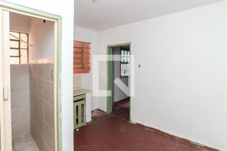 Sala/Cozinha de casa para alugar com 1 quarto, 30m² em Vila Nivi, São Paulo