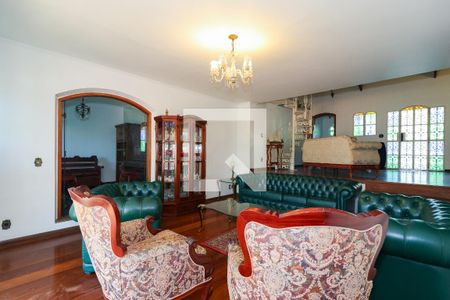 Sala de casa para alugar com 6 quartos, 380m² em Jardim Panorama, São Paulo