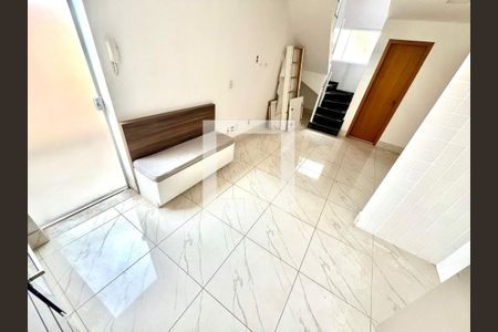 Sala de casa de condomínio à venda com 3 quartos, 95m² em Itapoã, Belo Horizonte