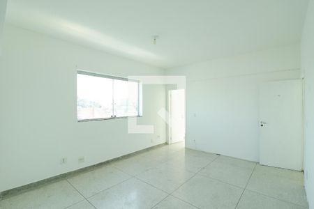 Sala de casa para alugar com 1 quarto, 50m² em Parque Peruche, São Paulo