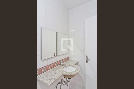 Banheiro da Suíte de casa à venda com 4 quartos, 220m² em Parque Peruche, São Paulo