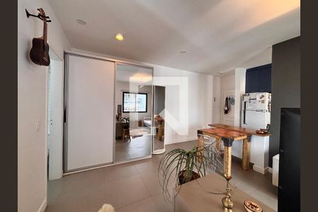 Sala de apartamento para alugar com 1 quarto, 38m² em Vila Nova Conceição, São Paulo