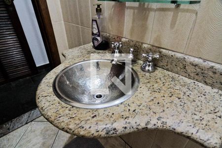 Lavabo de casa à venda com 3 quartos, 213m² em Piqueri, São Paulo