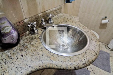 Lavabo de casa à venda com 3 quartos, 213m² em Piqueri, São Paulo