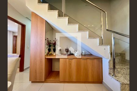 Sala de apartamento à venda com 3 quartos, 140m² em Rio Branco, Belo Horizonte