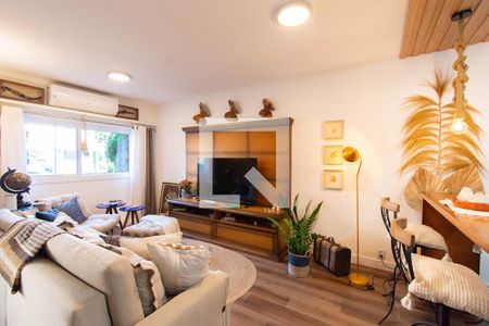 Sala de casa de condomínio à venda com 3 quartos, 120m² em Fátima, Canoas