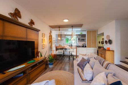 Sala de casa de condomínio à venda com 3 quartos, 120m² em Fátima, Canoas