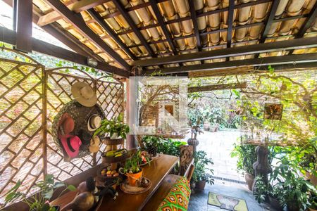 Vista da Sala de casa de condomínio à venda com 4 quartos, 353m² em Residencial Cinco (alphaville), Santana de Parnaíba