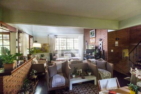 Sala de casa de condomínio à venda com 4 quartos, 353m² em Residencial Cinco (alphaville), Santana de Parnaíba