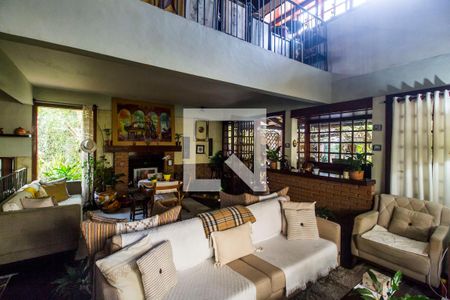 Sala de casa de condomínio à venda com 4 quartos, 353m² em Residencial Cinco (alphaville), Santana de Parnaíba