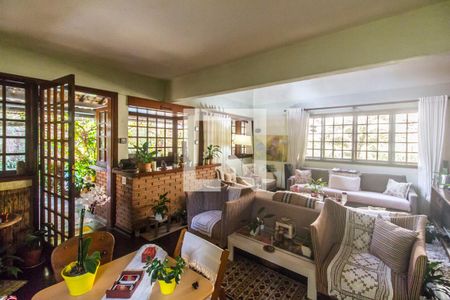 Sala de casa de condomínio à venda com 4 quartos, 353m² em Residencial Cinco (alphaville), Santana de Parnaíba