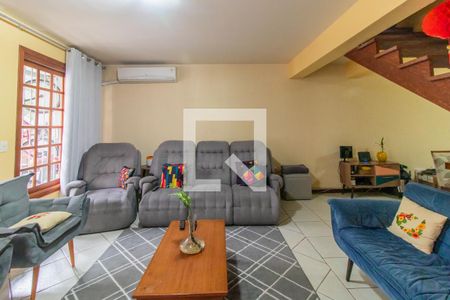 Sala de casa à venda com 4 quartos, 220m² em Cidade Baixa, Porto Alegre