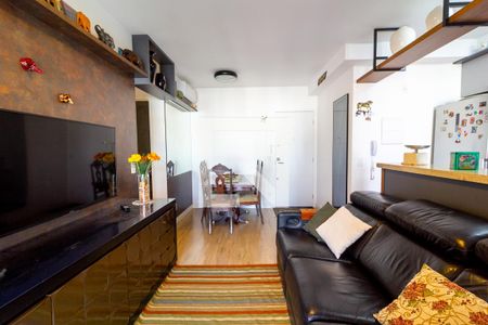Sala de Estar de apartamento para alugar com 2 quartos, 64m² em Jardim das Acácias, São Paulo