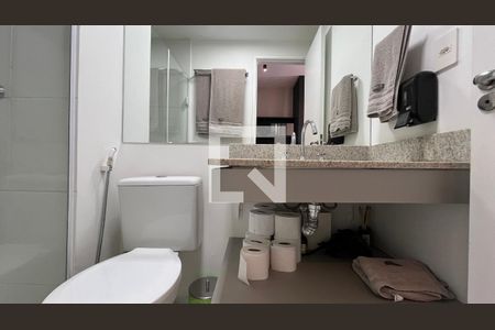 Banheiro de kitnet/studio à venda com 1 quarto, 24m² em Jardim Paulistano, São Paulo