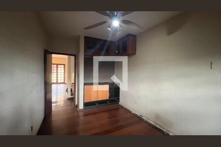Quarto de casa à venda com 4 quartos, 329m² em Jardim do Sol, Campinas