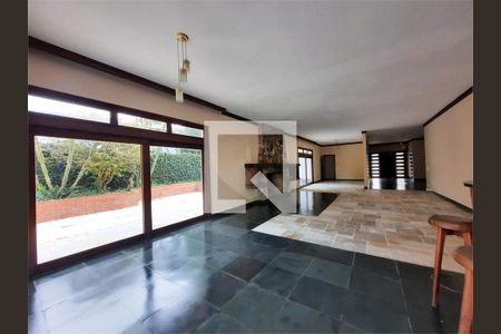 Casa à venda com 3 quartos, 371m² em Jardim Santa Helena, São Paulo