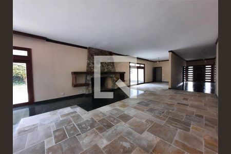 Casa à venda com 3 quartos, 371m² em Jardim Santa Helena, São Paulo