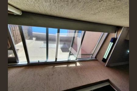 Casa à venda com 2 quartos, 70m² em Vila Carbone, São Paulo