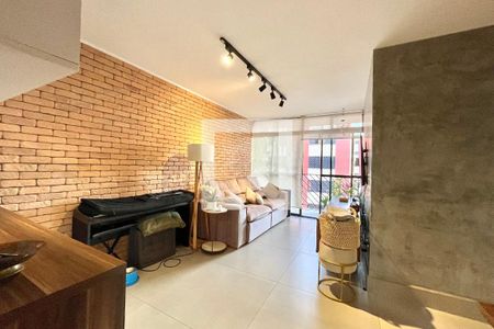 Sala de apartamento à venda com 3 quartos, 75m² em Vila Campestre, São Paulo