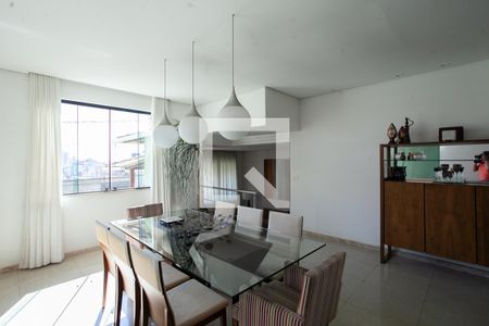 Sala 2 de casa à venda com 4 quartos, 303m² em União, Belo Horizonte