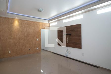 Sala de casa à venda com 3 quartos, 298m² em Parque Santo Antonio, Guarulhos