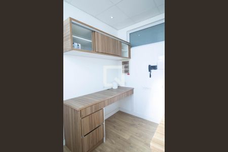 Escritório de casa à venda com 3 quartos, 298m² em Parque Santo Antonio, Guarulhos