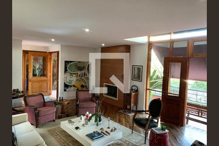 Casa à venda com 4 quartos, 450m² em Jardim Panorama, São Paulo