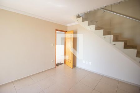 Sala de apartamento à venda com 2 quartos, 109m² em Chácaras Califórnia, Contagem