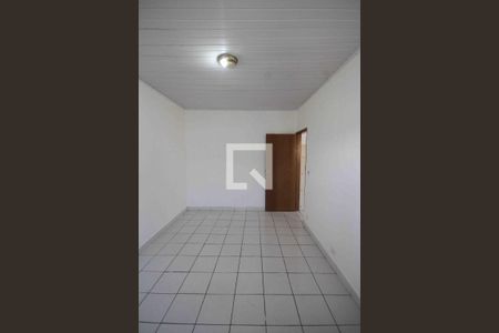 Quarto de casa para alugar com 1 quarto, 60m² em Parque São Lucas, São Paulo