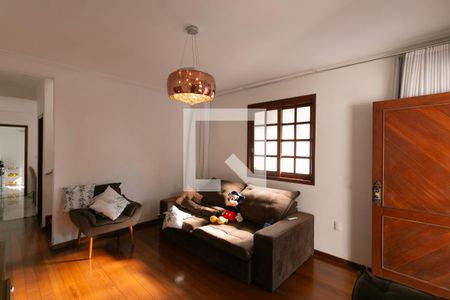 Sala de casa à venda com 3 quartos, 180m² em Santa Amelia, Belo Horizonte