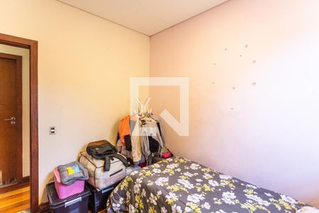 Quarto 1 de casa à venda com 4 quartos, 320m² em Aparecida, Belo Horizonte