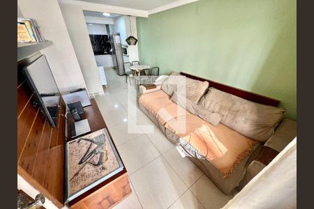 Sala de casa à venda com 2 quartos, 83m² em Guarani, Belo Horizonte