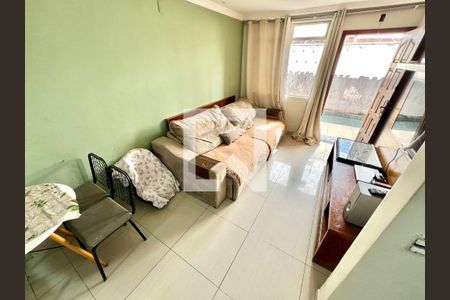 Sala de casa à venda com 2 quartos, 83m² em Guarani, Belo Horizonte