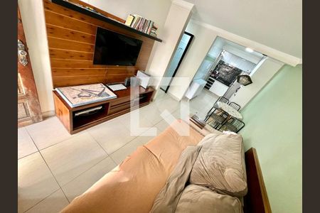 Sala de casa à venda com 2 quartos, 83m² em Guarani, Belo Horizonte