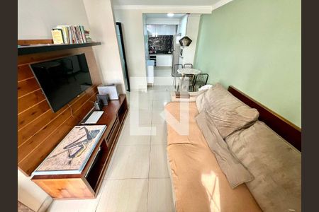 Sala de casa à venda com 2 quartos, 83m² em Guarani, Belo Horizonte