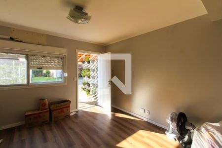 Sala de casa de condomínio à venda com 2 quartos, 84m² em Fátima, Canoas