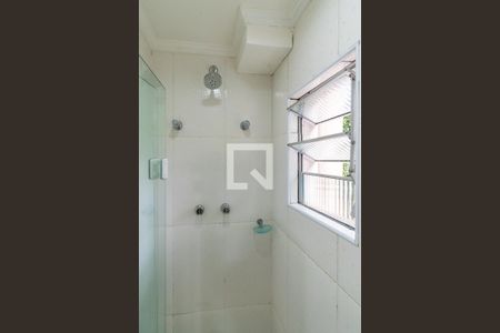 Banheiro de kitnet/studio para alugar com 1 quarto, 20m² em Vila Alexandria, São Paulo