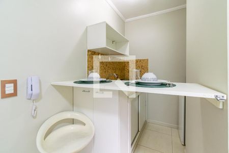 Cozinha de kitnet/studio para alugar com 1 quarto, 20m² em Vila Alexandria, São Paulo