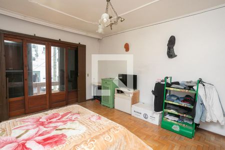 Quarto 1 de casa para alugar com 5 quartos, 700m² em Jardim Carvalho, Porto Alegre