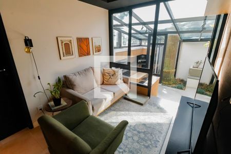 Sala de TV de casa de condomínio à venda com 3 quartos, 343m² em Vila Andrade, São Paulo