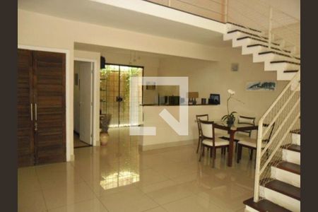 Casa à venda com 3 quartos, 320m² em Laranjeiras, Rio de Janeiro