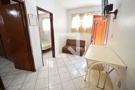 Sala de kitnet/studio para alugar com 2 quartos, 42m² em Vila Bela, Goiânia