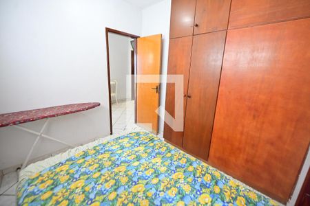 Quarto 1 de kitnet/studio para alugar com 2 quartos, 42m² em Vila Bela, Goiânia