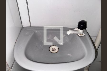 Banheiro de casa para alugar com 1 quarto, 30m² em Vargem Grande, Rio de Janeiro