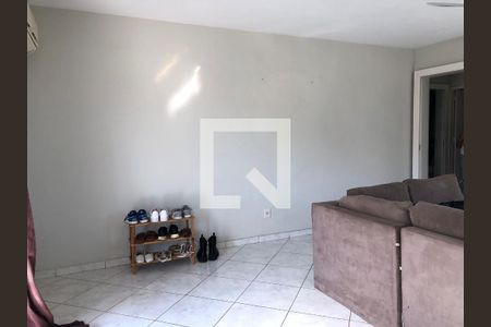 Sala de casa de condomínio para alugar com 3 quartos, 240m² em Freguesia (jacarepaguá), Rio de Janeiro