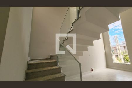 Escada de casa de condomínio à venda com 3 quartos, 208m² em Jardim Ermida I, Jundiaí