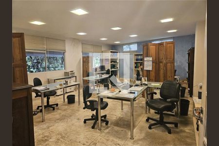 Casa à venda com 3 quartos, 328m² em Jardim Vitoria Regia, São Paulo