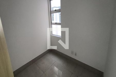 Apartamento à venda com 4 quartos, 218m² em Ipiranga, Belo Horizonte