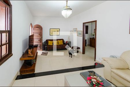 Sala de casa à venda com 3 quartos, 360m² em Palmeiras, Belo Horizonte