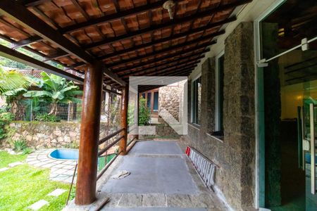 Varanda da Sala de casa de condomínio à venda com 5 quartos, 250m² em Itacoatiara, Niterói